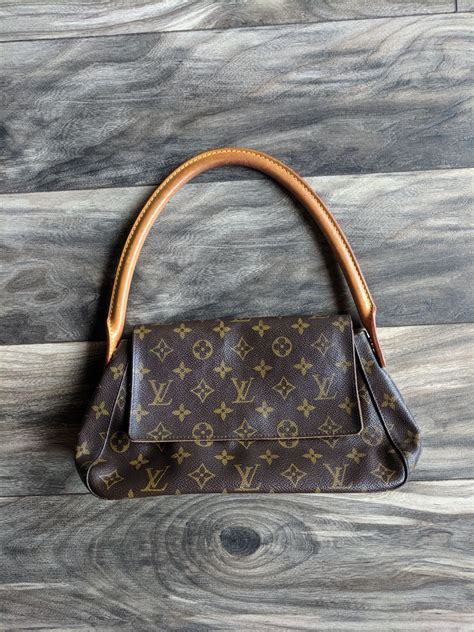 do louis vuitton bags have tags inside|Louis Vuitton carry on suitcase.